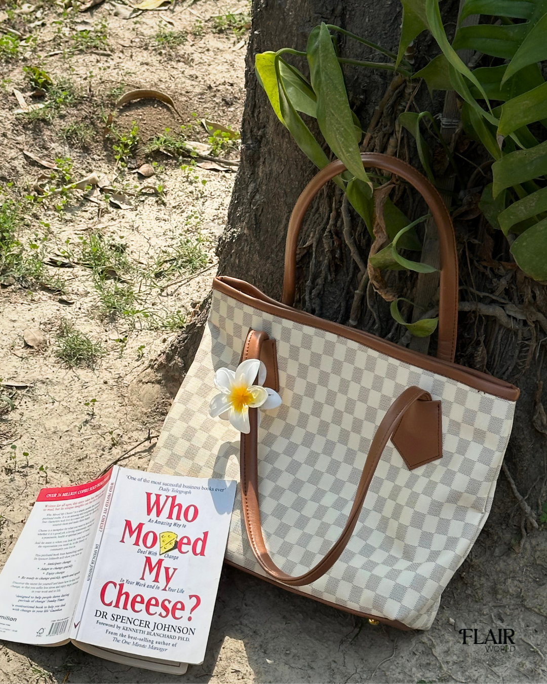Susie Cream Tote Bag