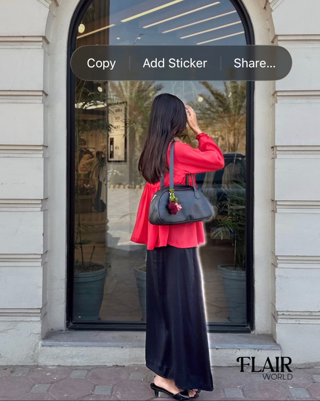 Lavisa Black Shoulder Bag