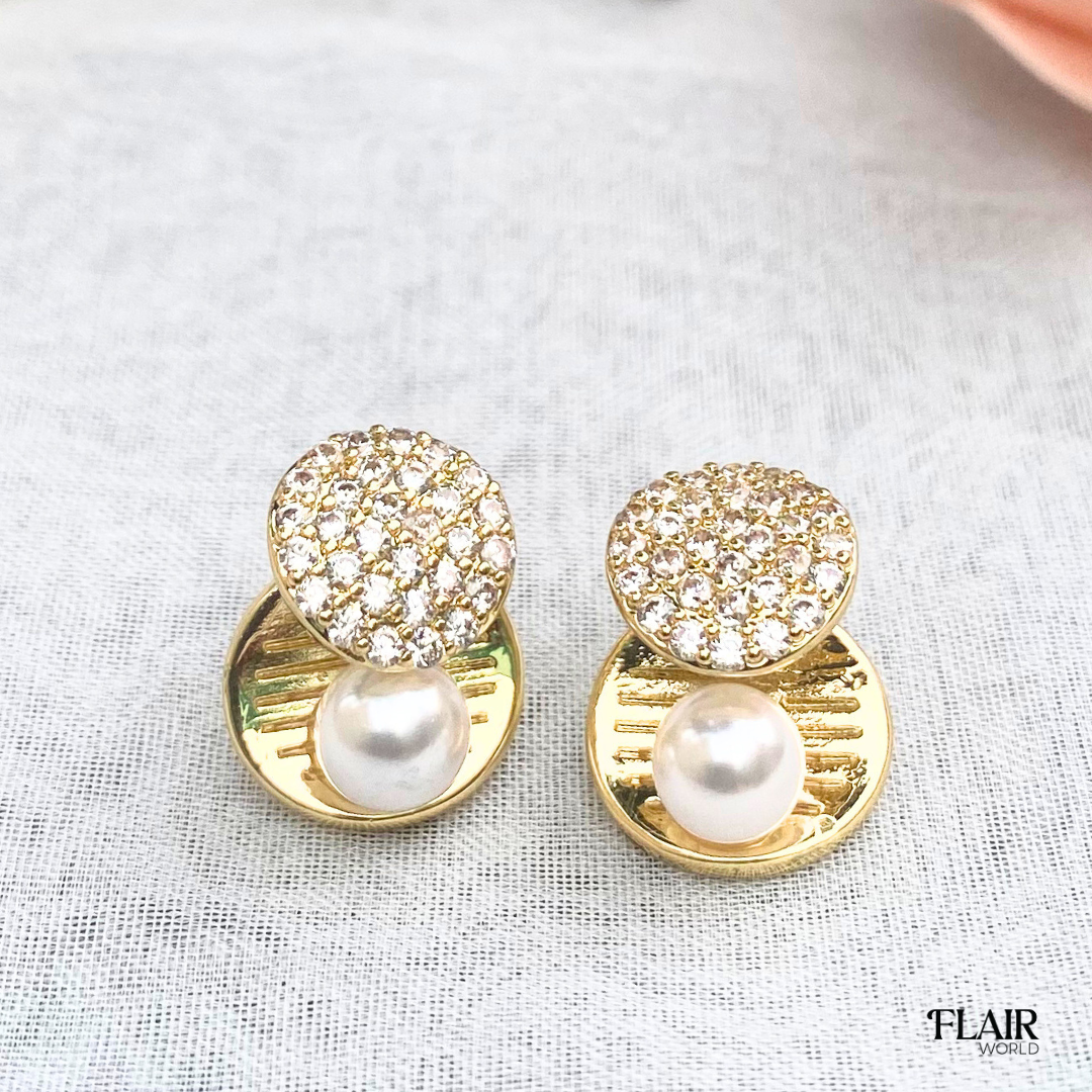 Gold Oyster Studs