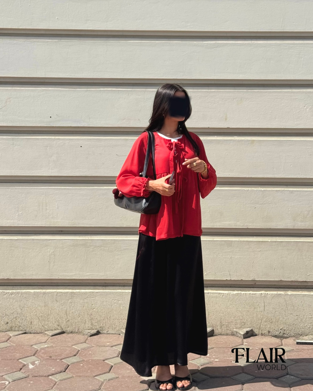 Lavisa Black Shoulder Bag